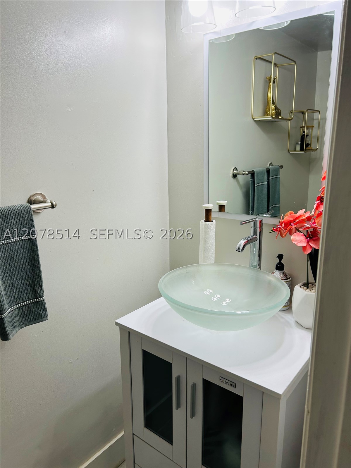 9835 Riverside Dr 7-39 Property Photo 17