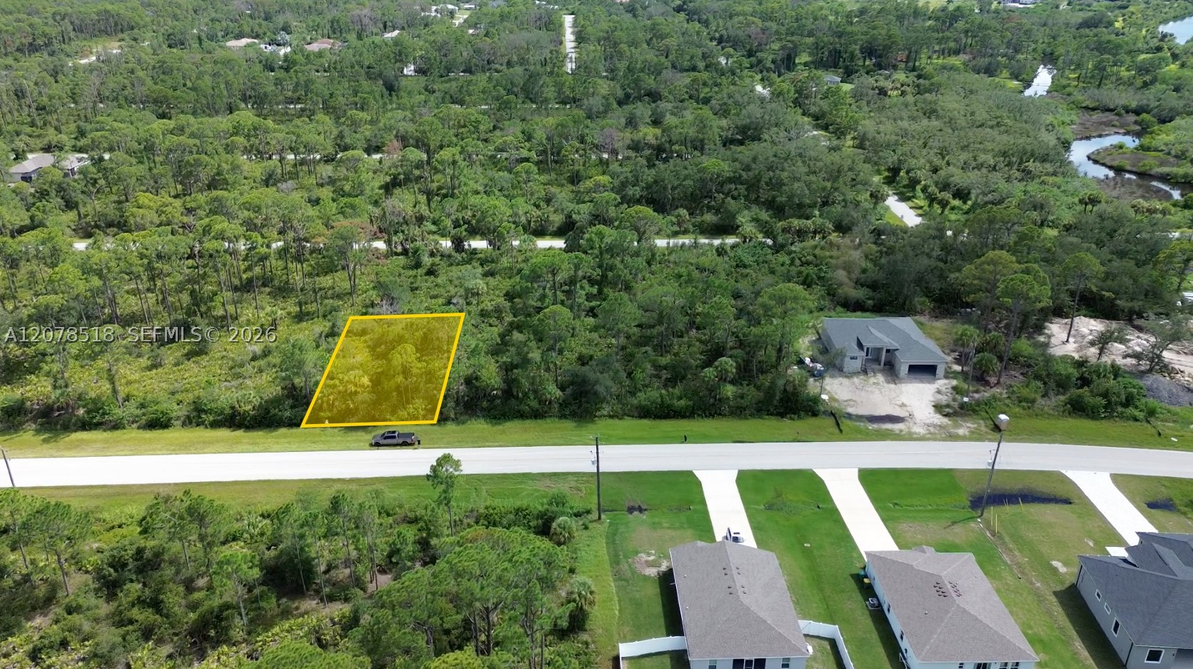 741 Biscayne Drive Property Photo 5