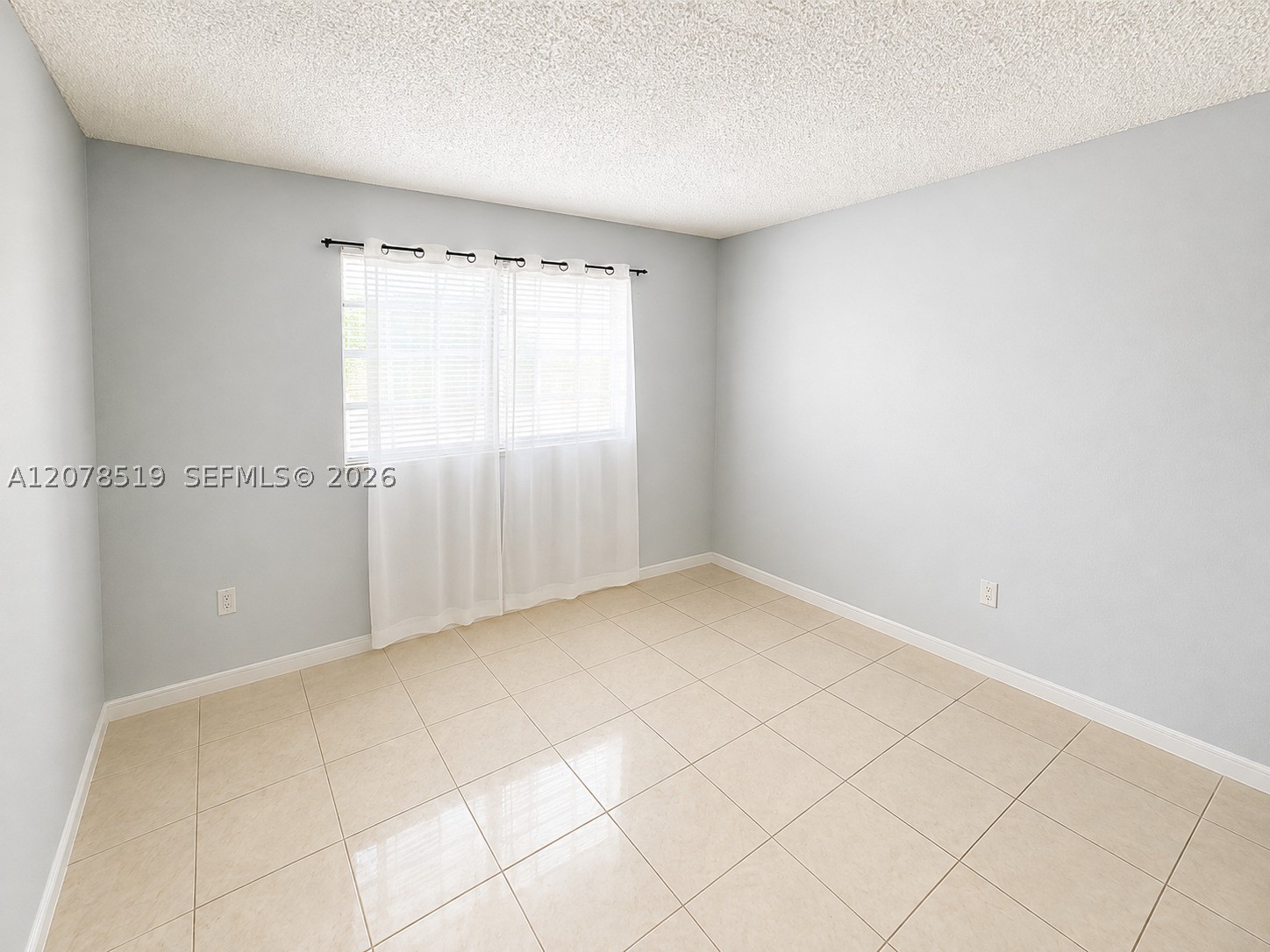 10850 W Flagler St D314 Property Photo 3