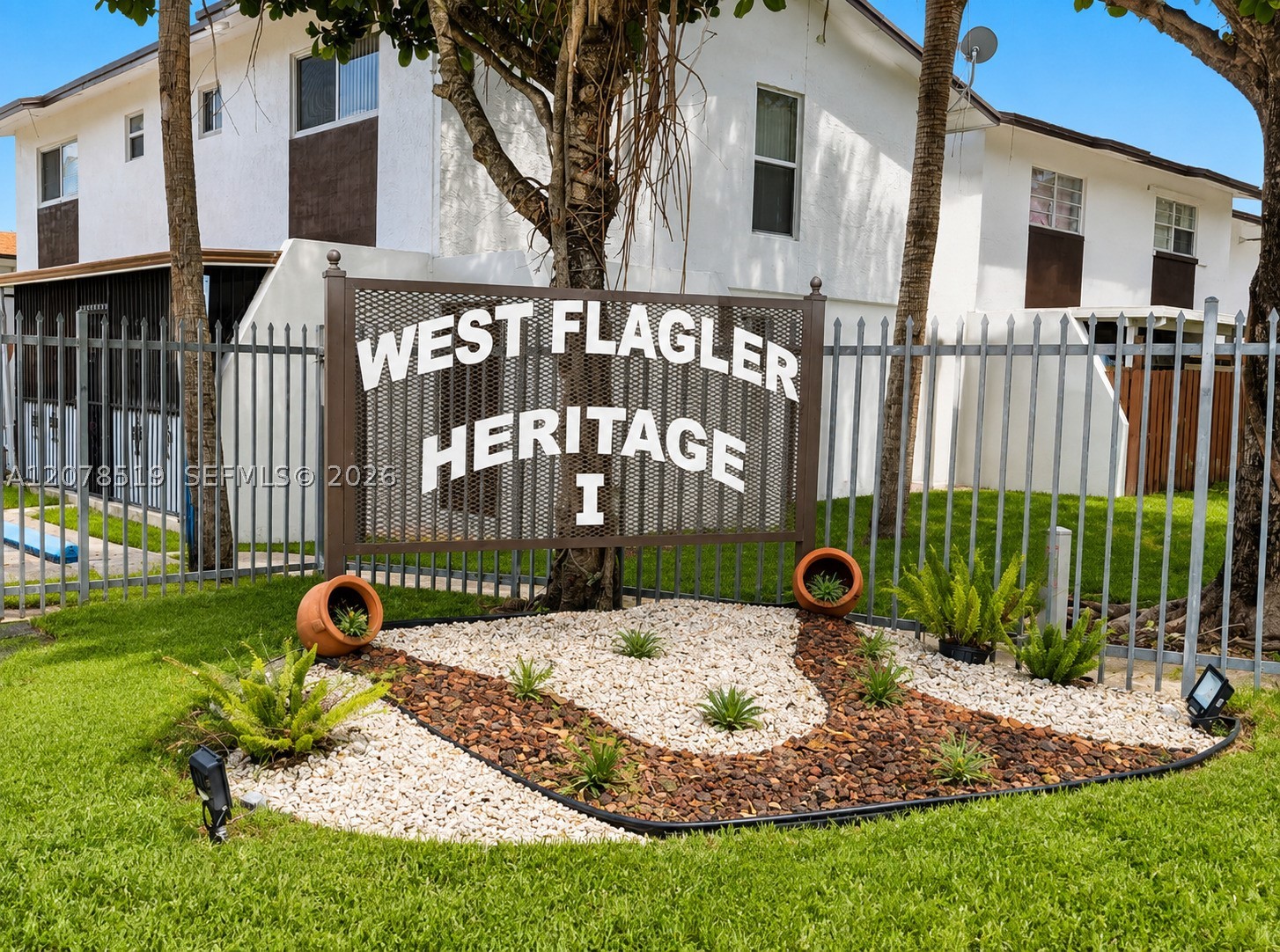 10850 W Flagler St D314 Property Photo 6