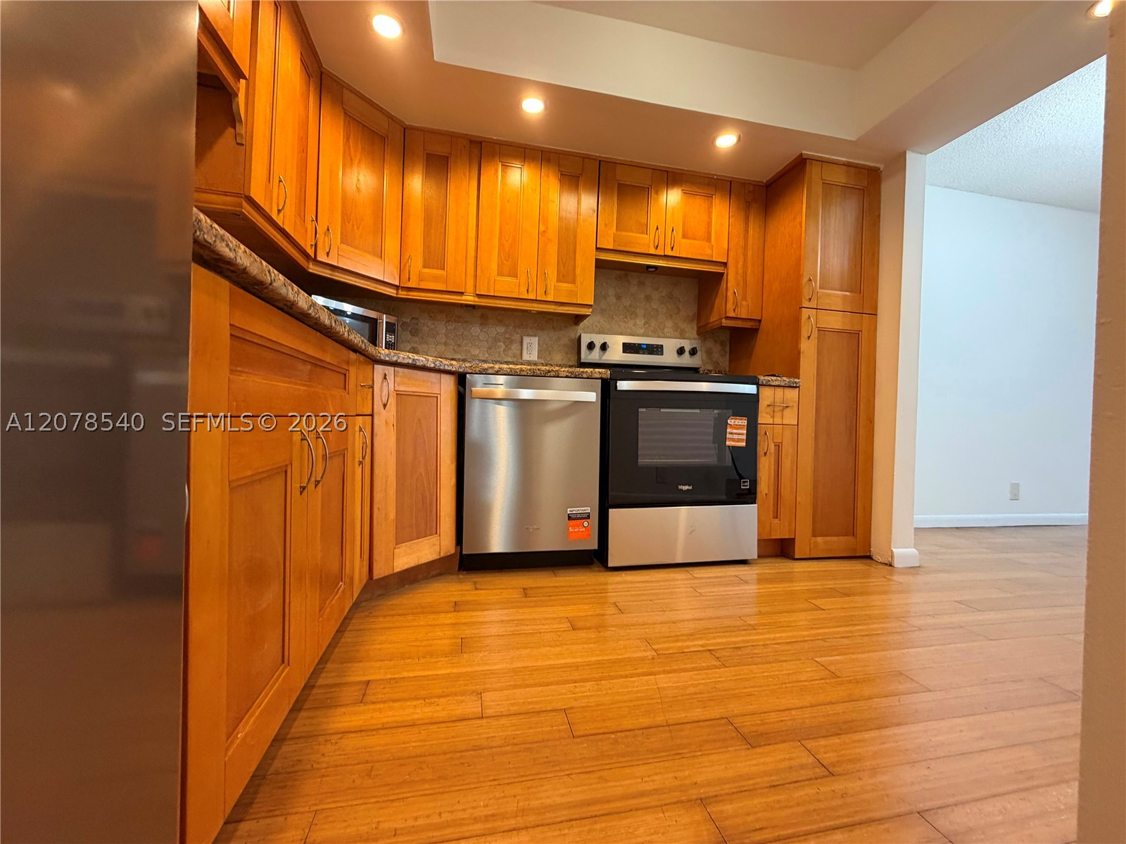 2025 Ne 164th St 1015 Property Photo 4