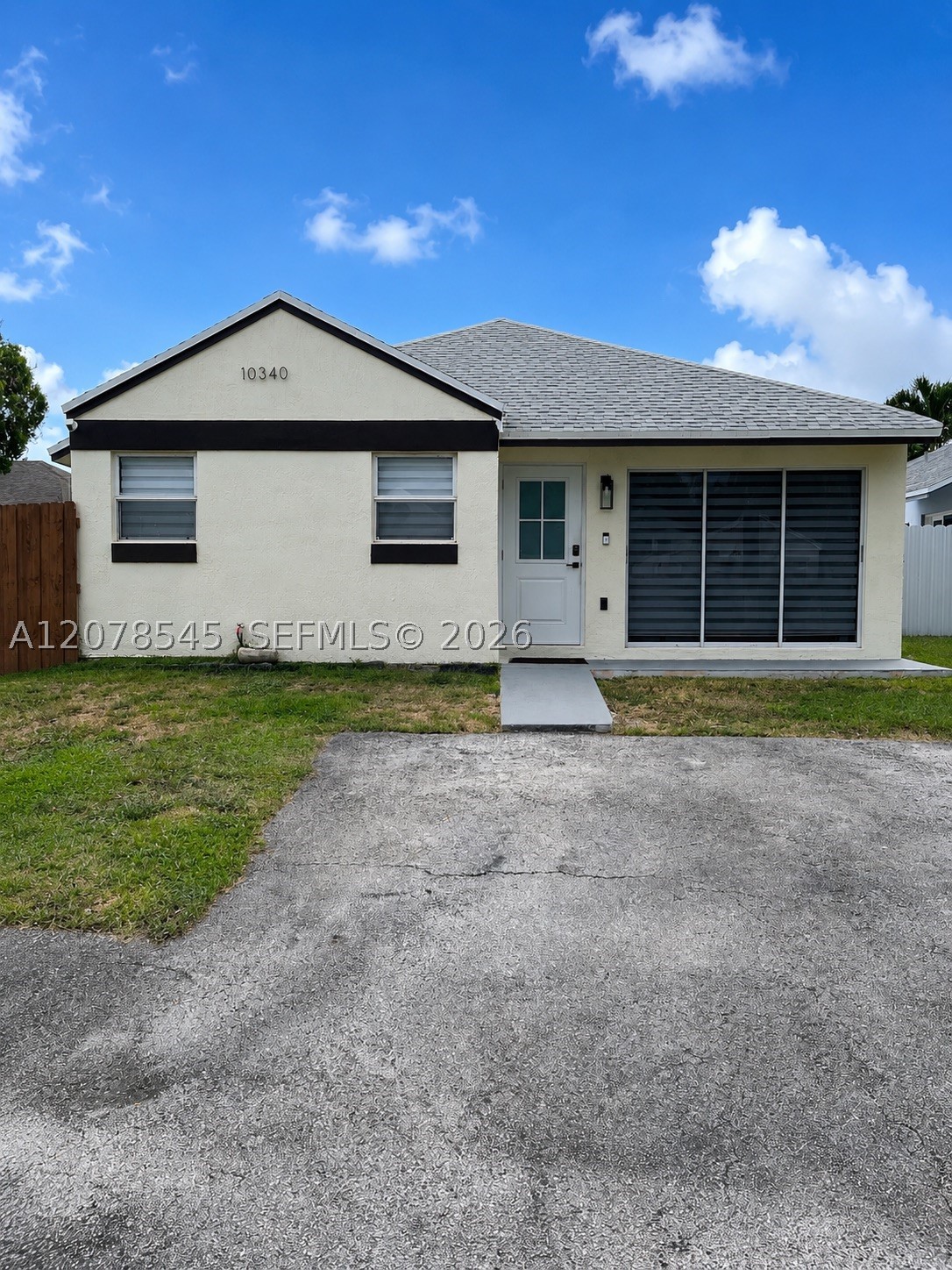 10340 Sw 207th St Property Photo 1