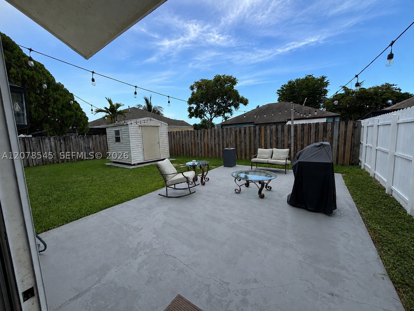 10340 Sw 207th St Property Photo 4