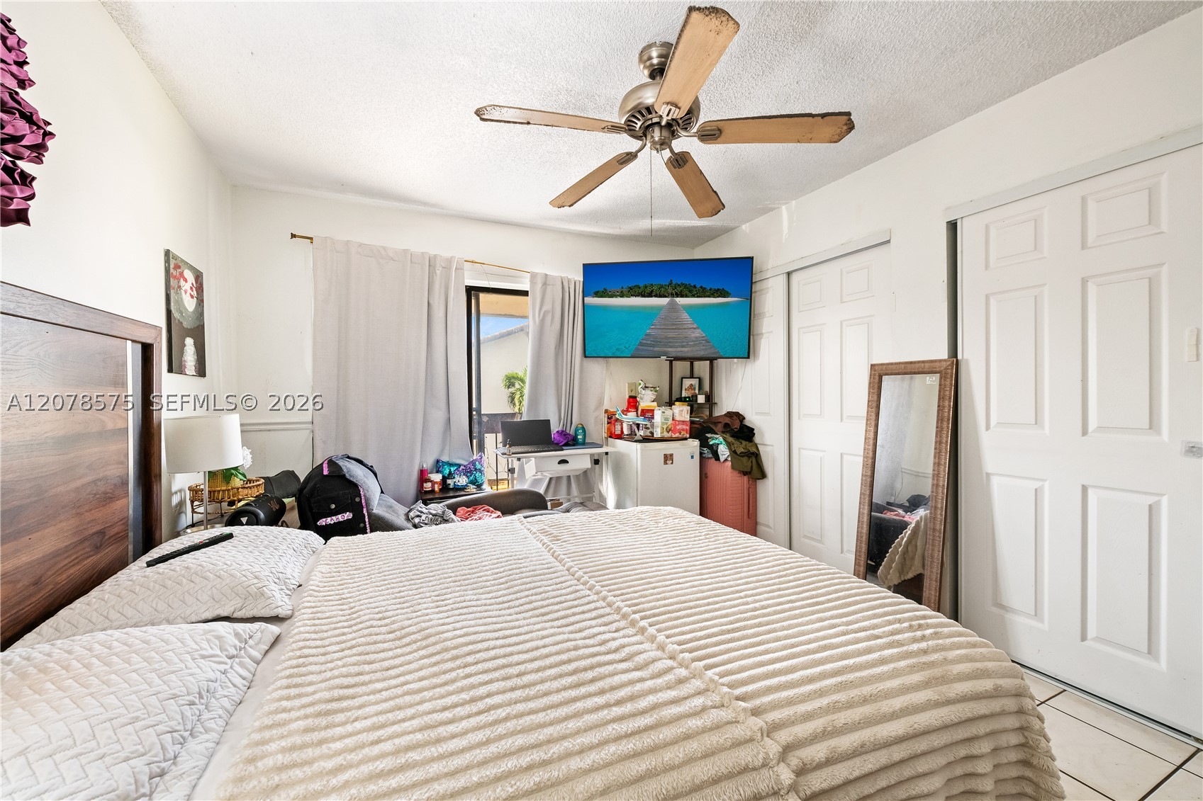 2093 W 54th Ter 38 Property Photo 13