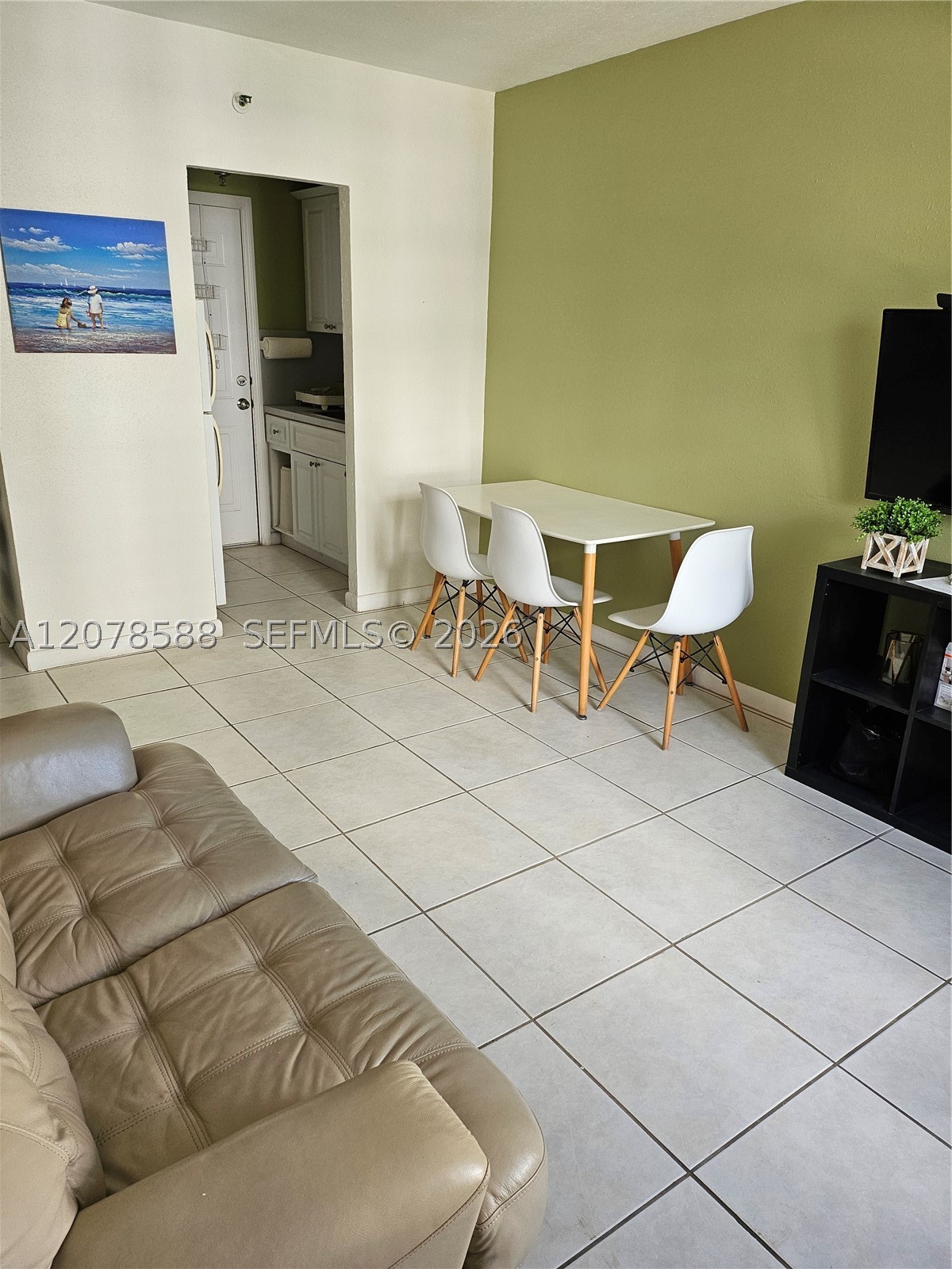3030 Collins Ave 4b Property Photo 10