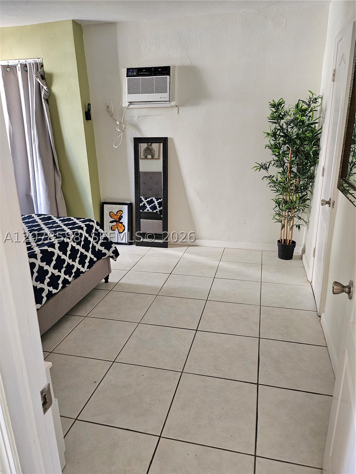 3030 Collins Ave 4b Property Photo 20
