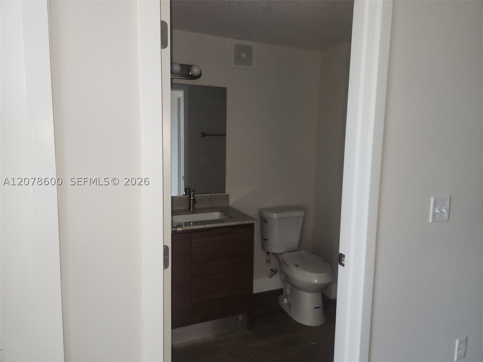 4424 S Texas Ave 310 Property Photo 12