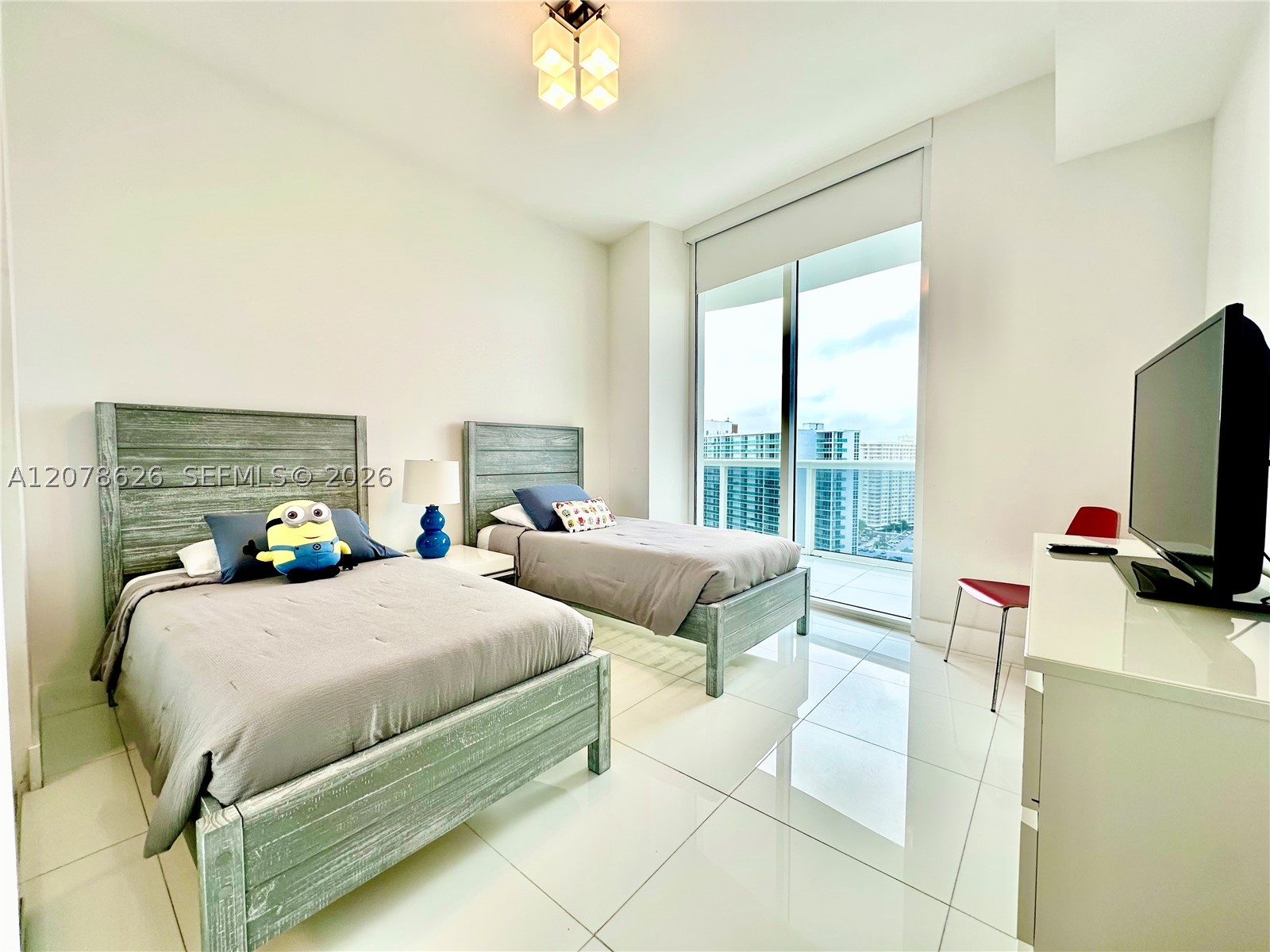 15811 Collins Ave 1605 Property Photo 15