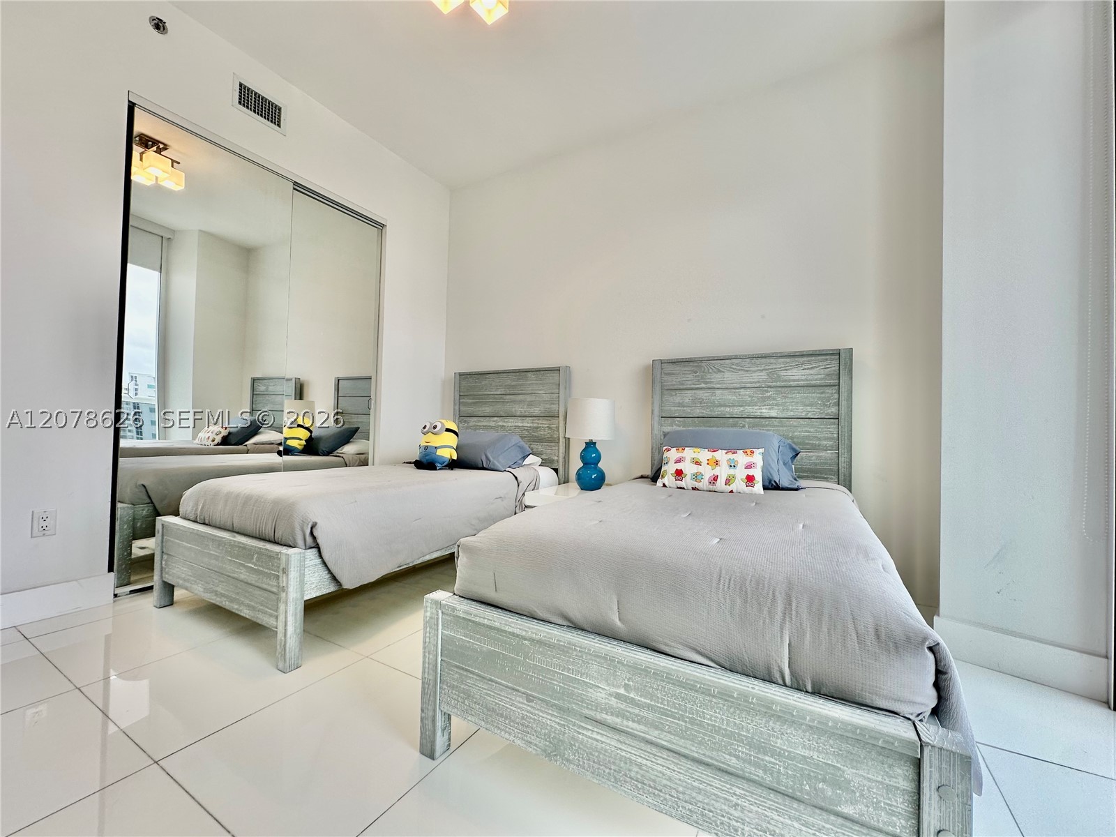 15811 Collins Ave 1605 Property Photo 16