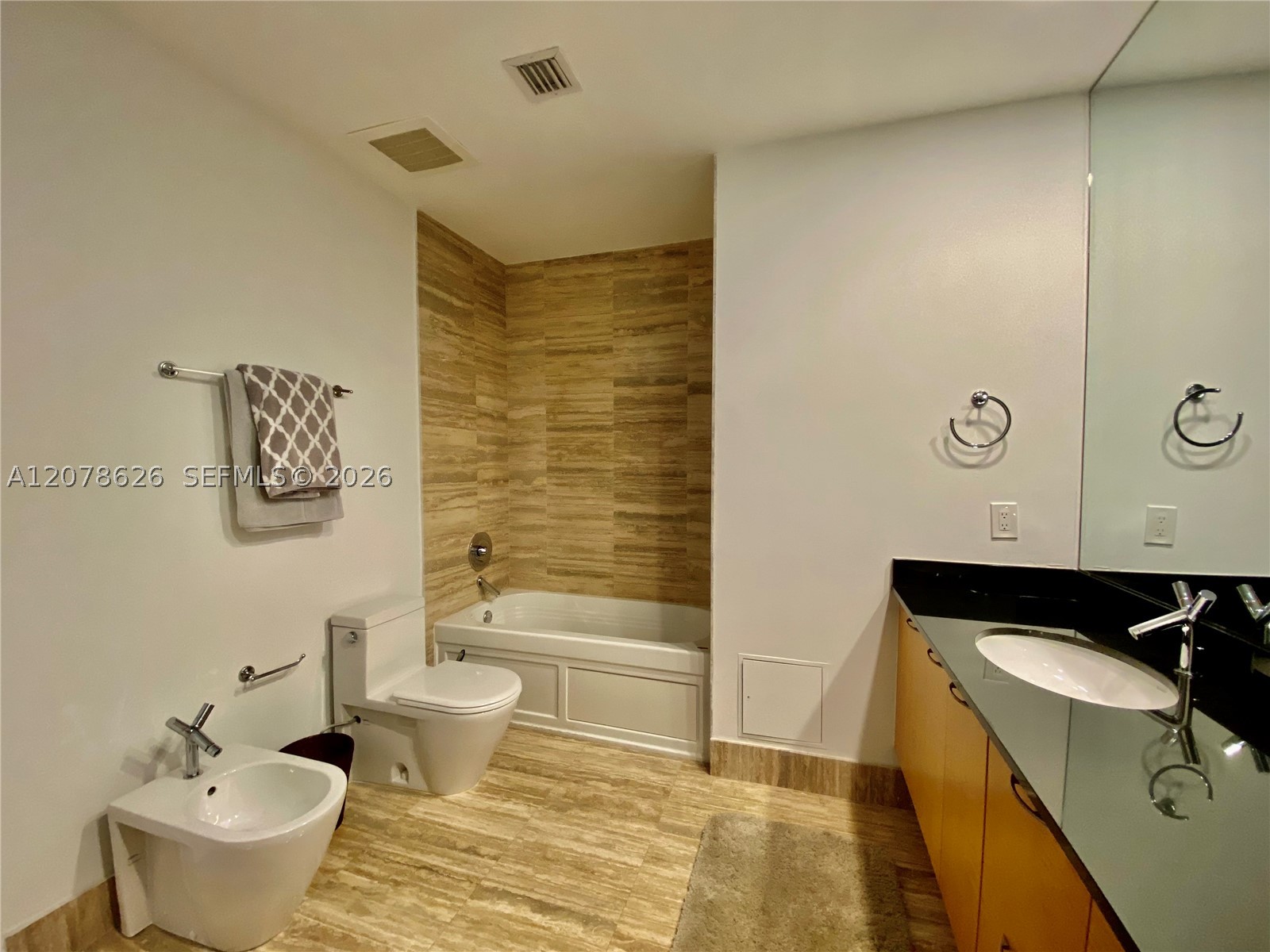 15811 Collins Ave 1605 Property Photo 21