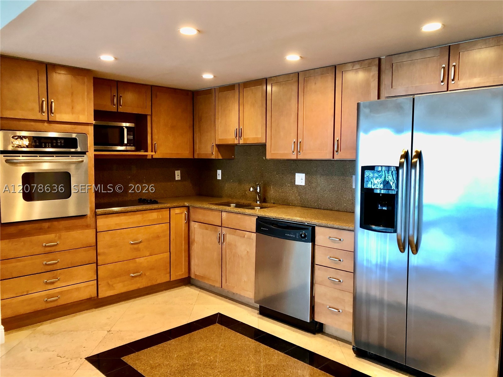 19390 Collins Ave 1206 Property Photo 1