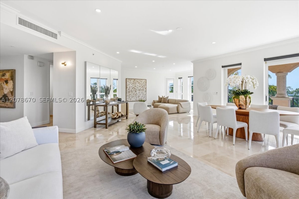 13633 Deering Bay Dr 256 Property Photo 2