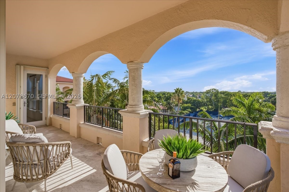 13633 Deering Bay Dr 256 Property Photo 21