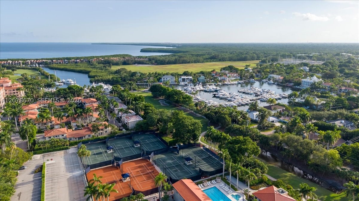 13633 Deering Bay Dr 256 Property Photo 48