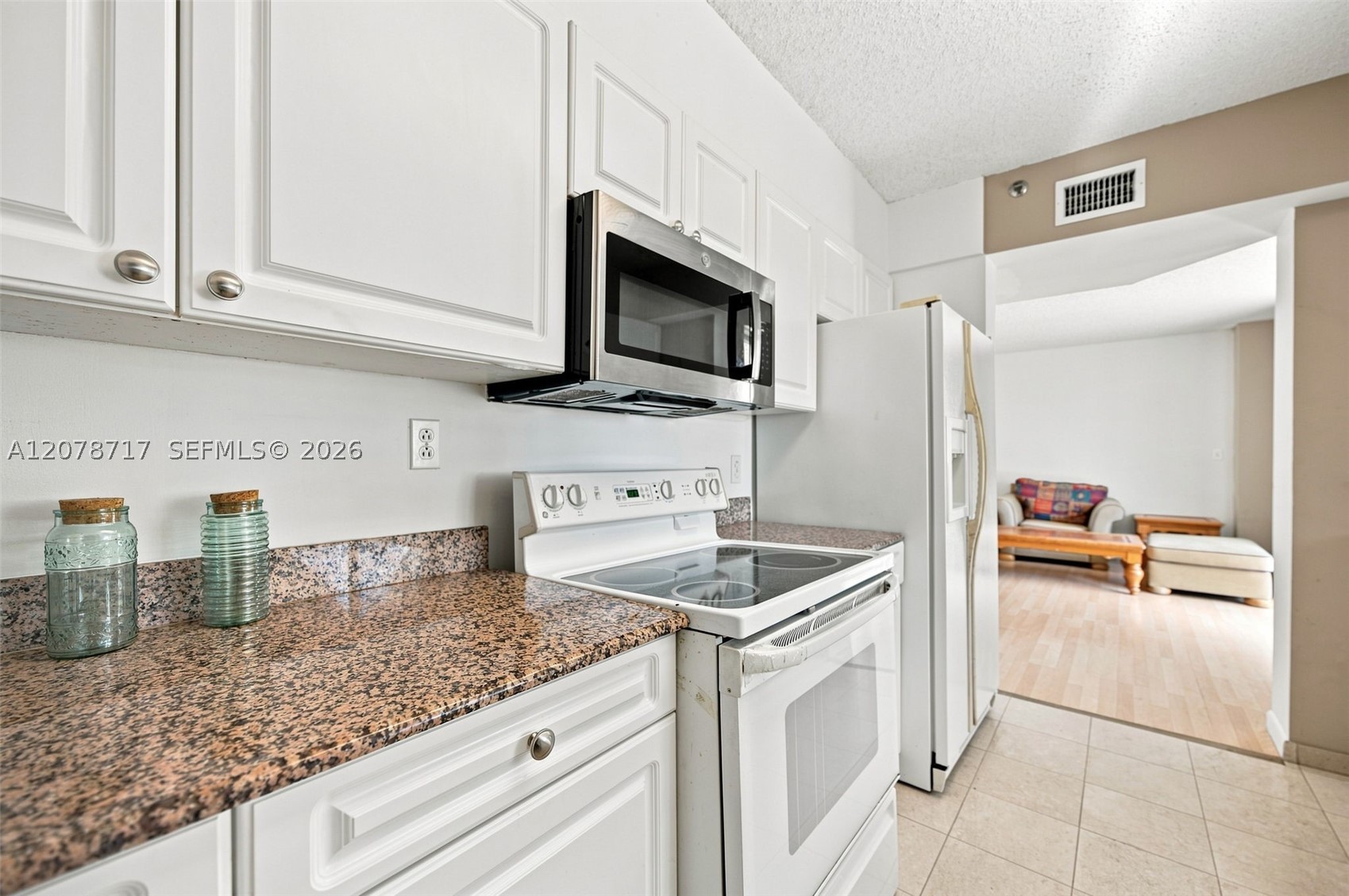 5900 Collins Ave 1006 Property Photo 7