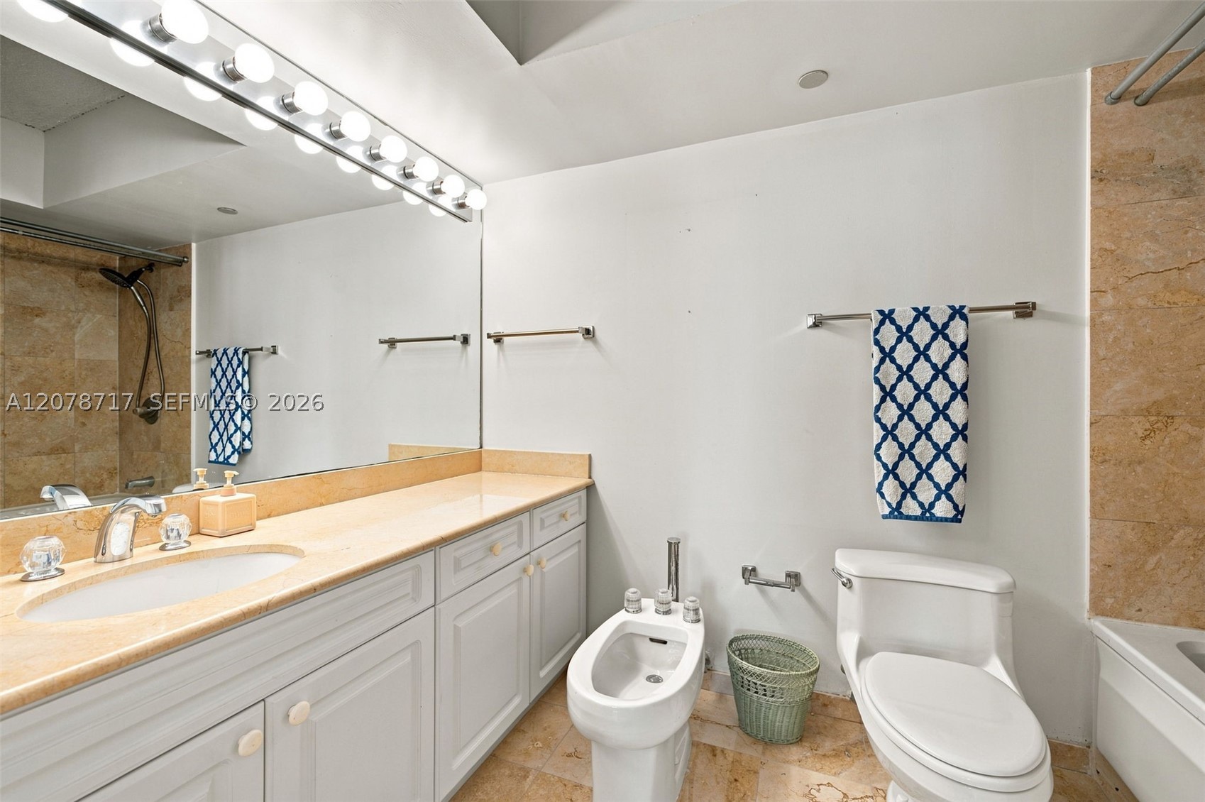 5900 Collins Ave 1006 Property Photo 10