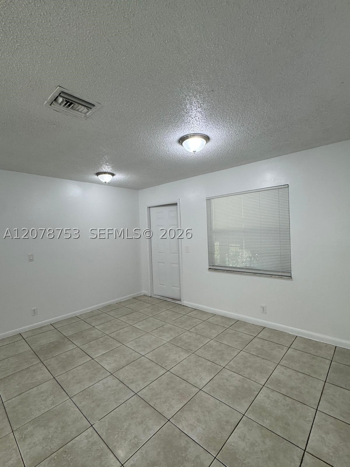 1746 N 3rd Ave N 2 Property Photo 8