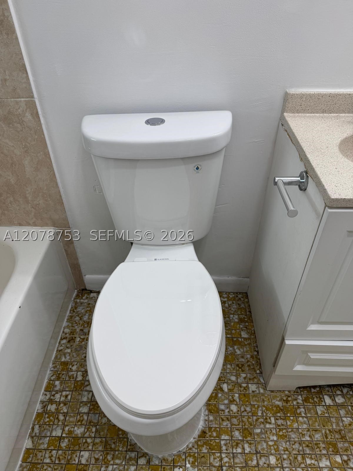 1746 N 3rd Ave N 2 Property Photo 11