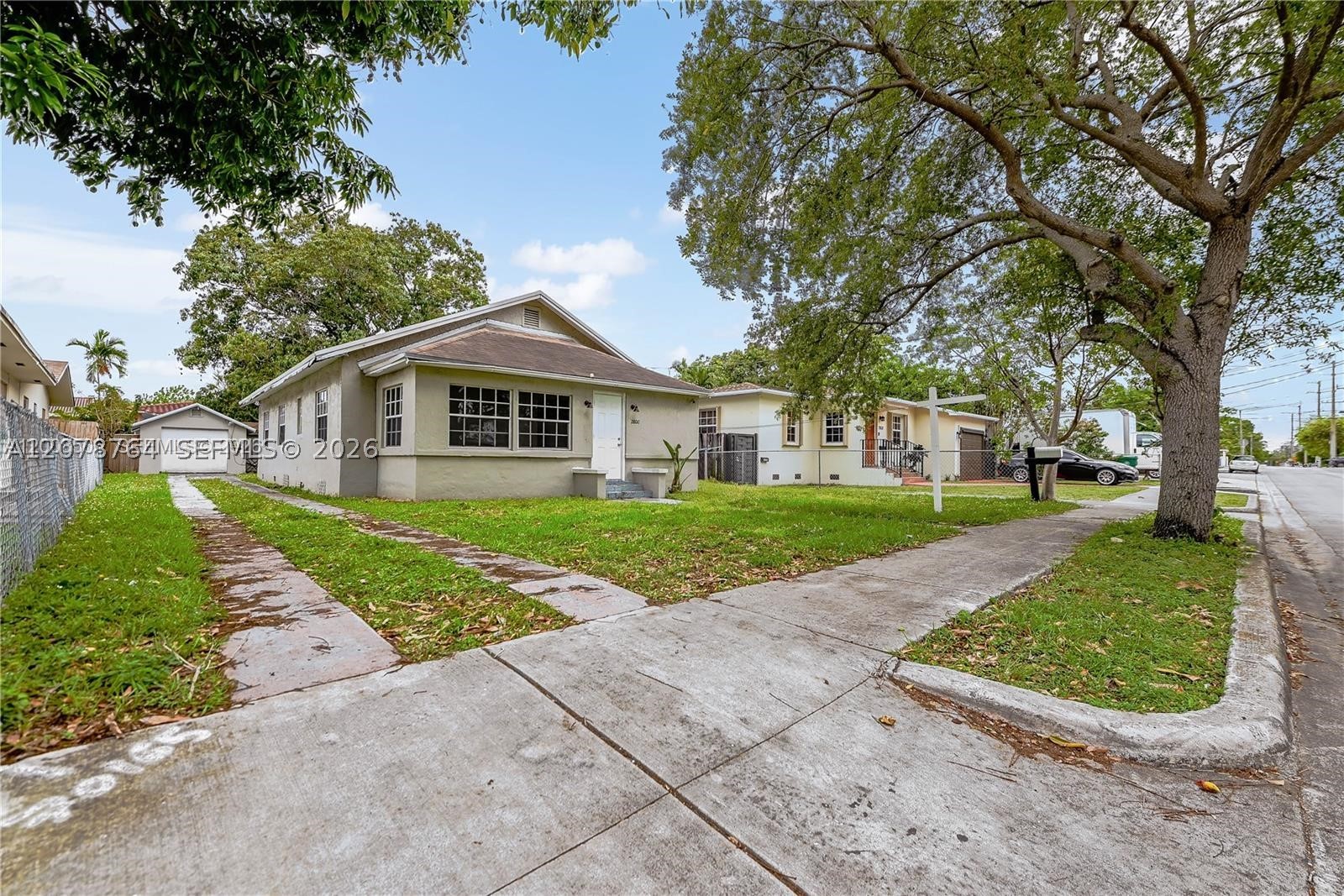 2800 SW 16th Ter Property Photo 1