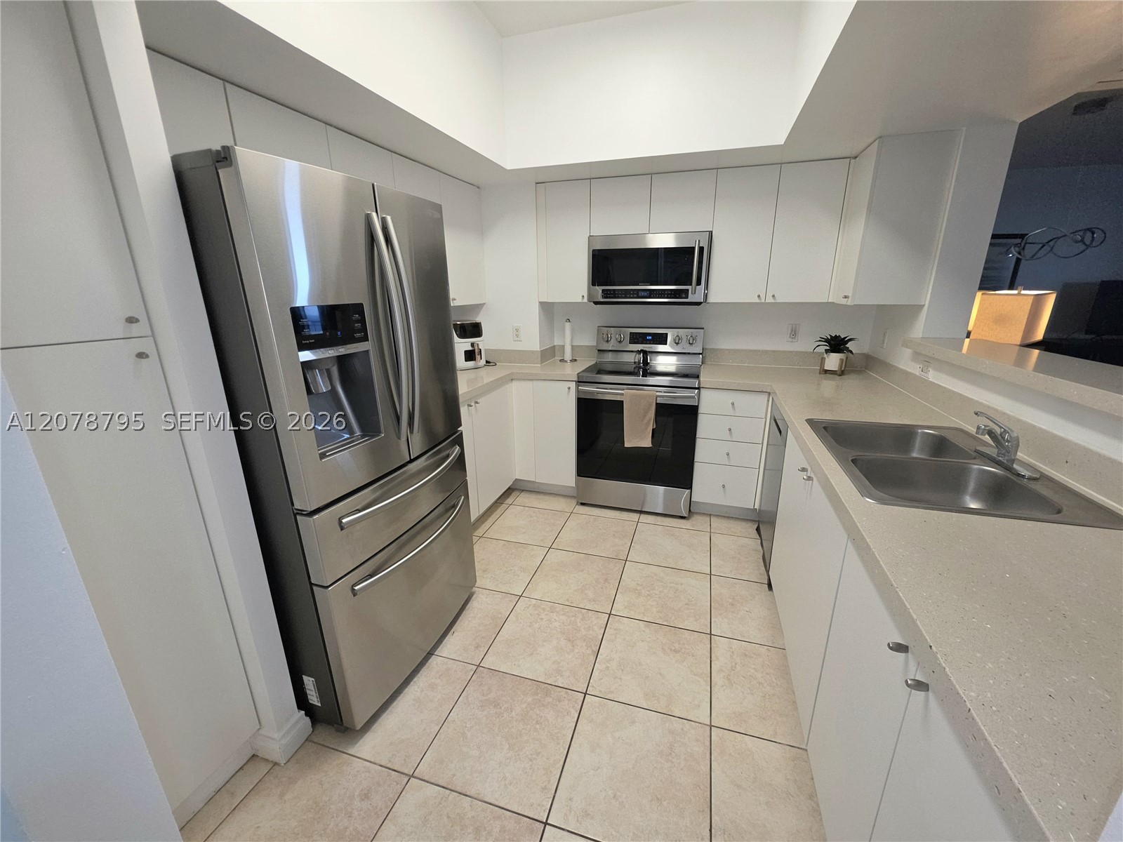 17375 Collins Ave 2706 Property Photo 4