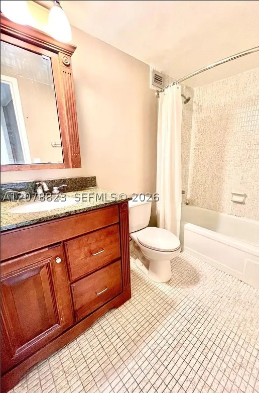 501 Three Islands Blvd 214 Property Photo 3