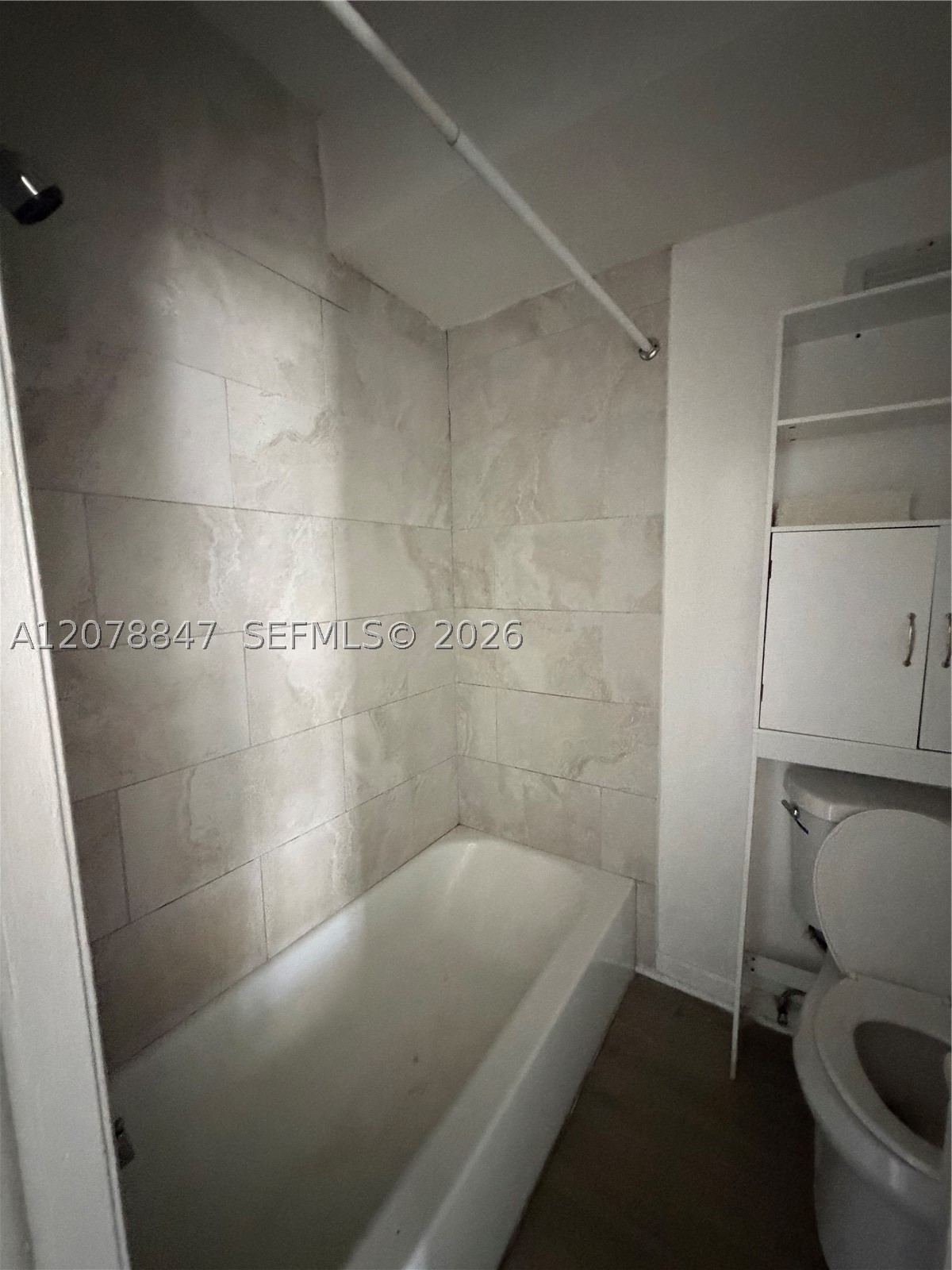 1560 Sw 5th St 5 Property Photo 4