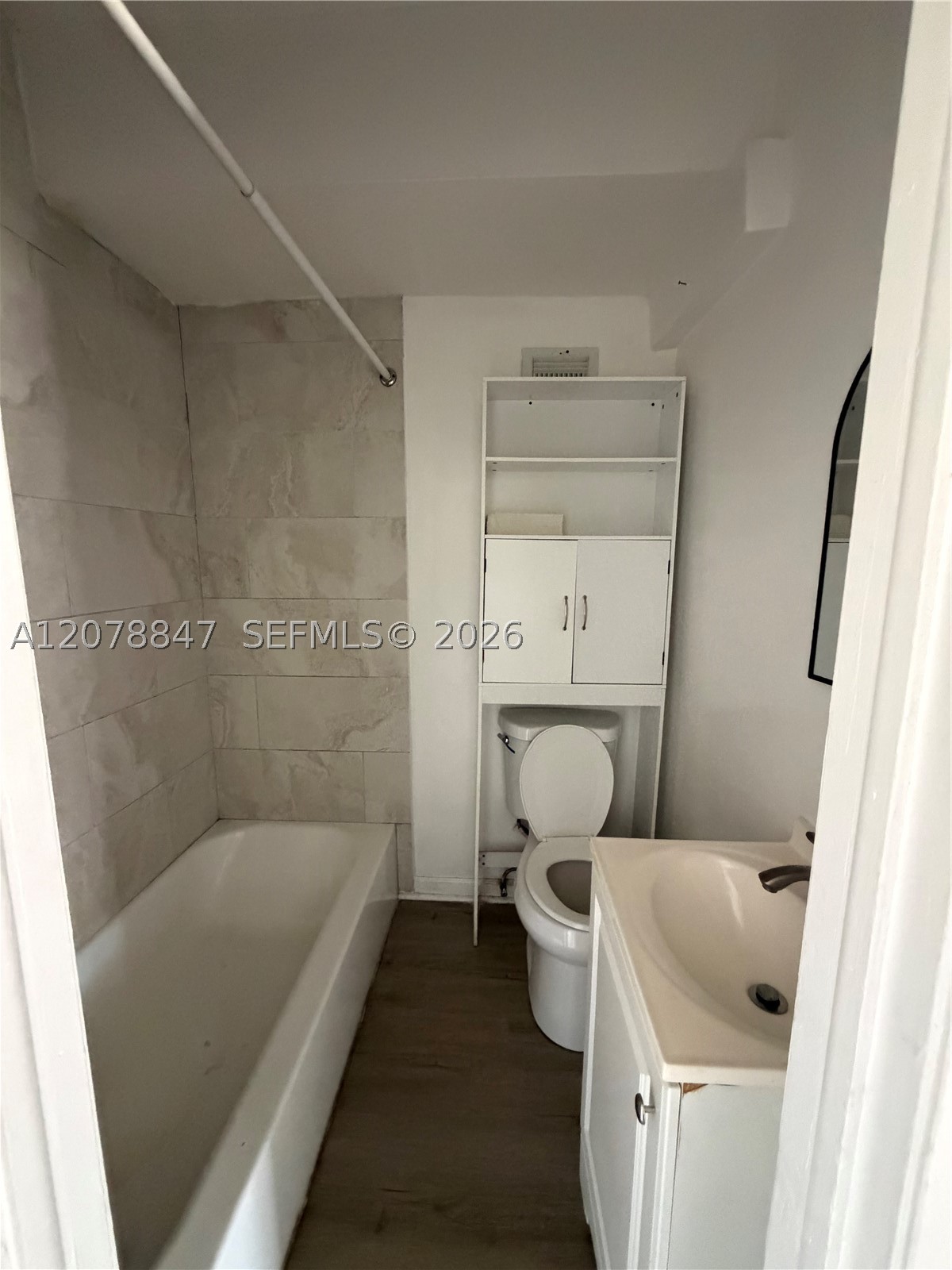 1560 Sw 5th St 5 Property Photo 5