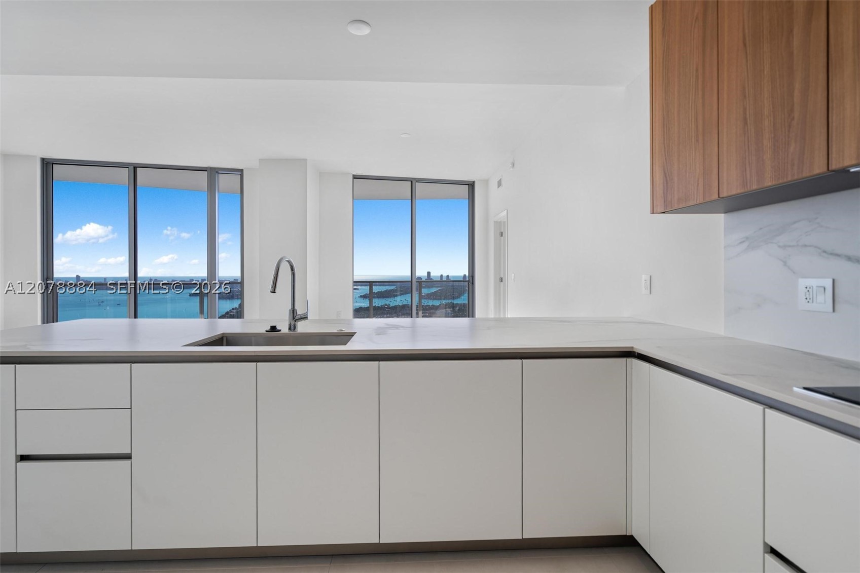 1400 Biscayne Blvd 4504 Property Photo 8