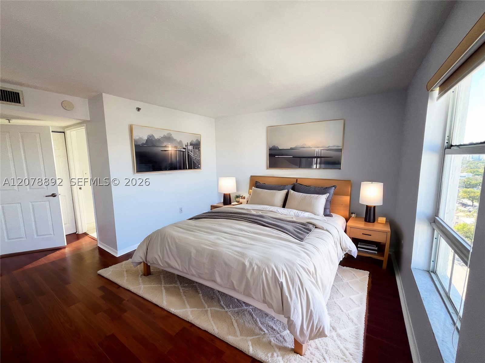 2351 Douglas Rd 1304 Property Photo 8