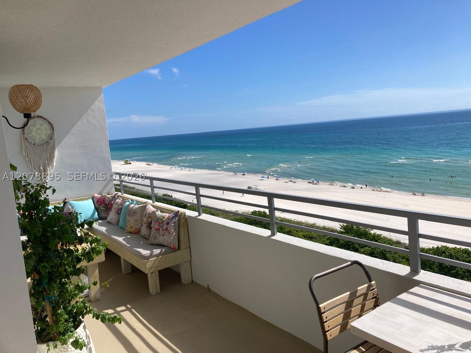 5555 Collins Ave 10G