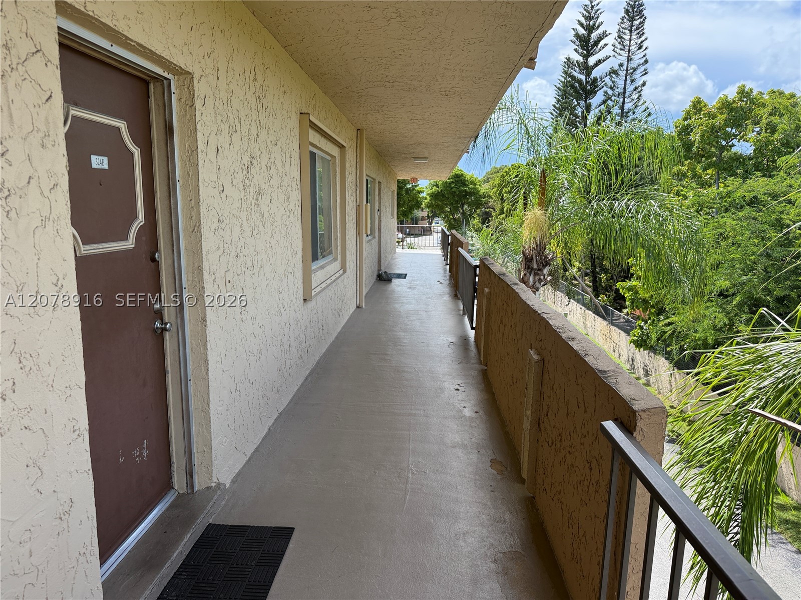8401 SW 107th Ave 324E Property Photo 1