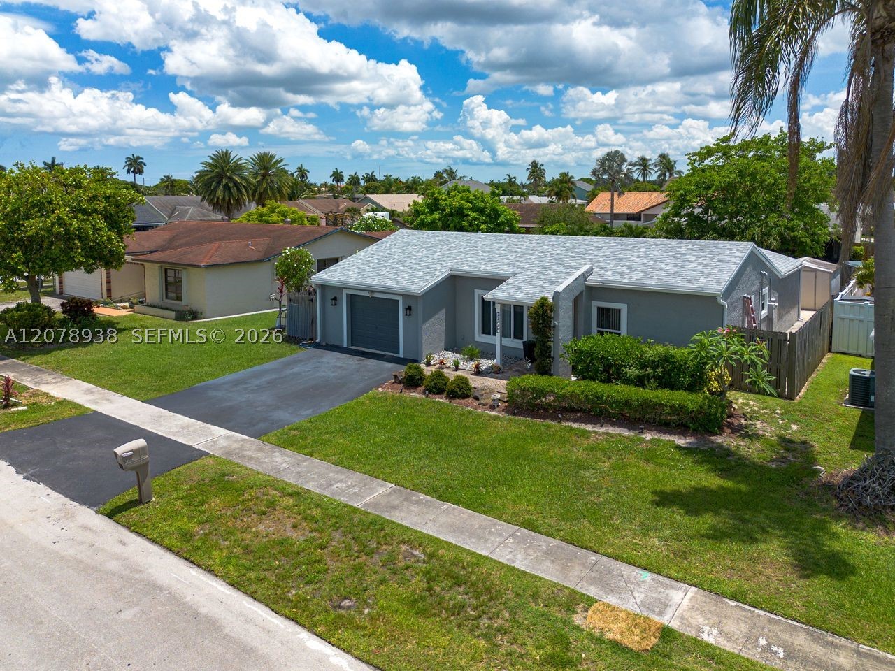 11660 Nw 38th Pl Property Photo 43