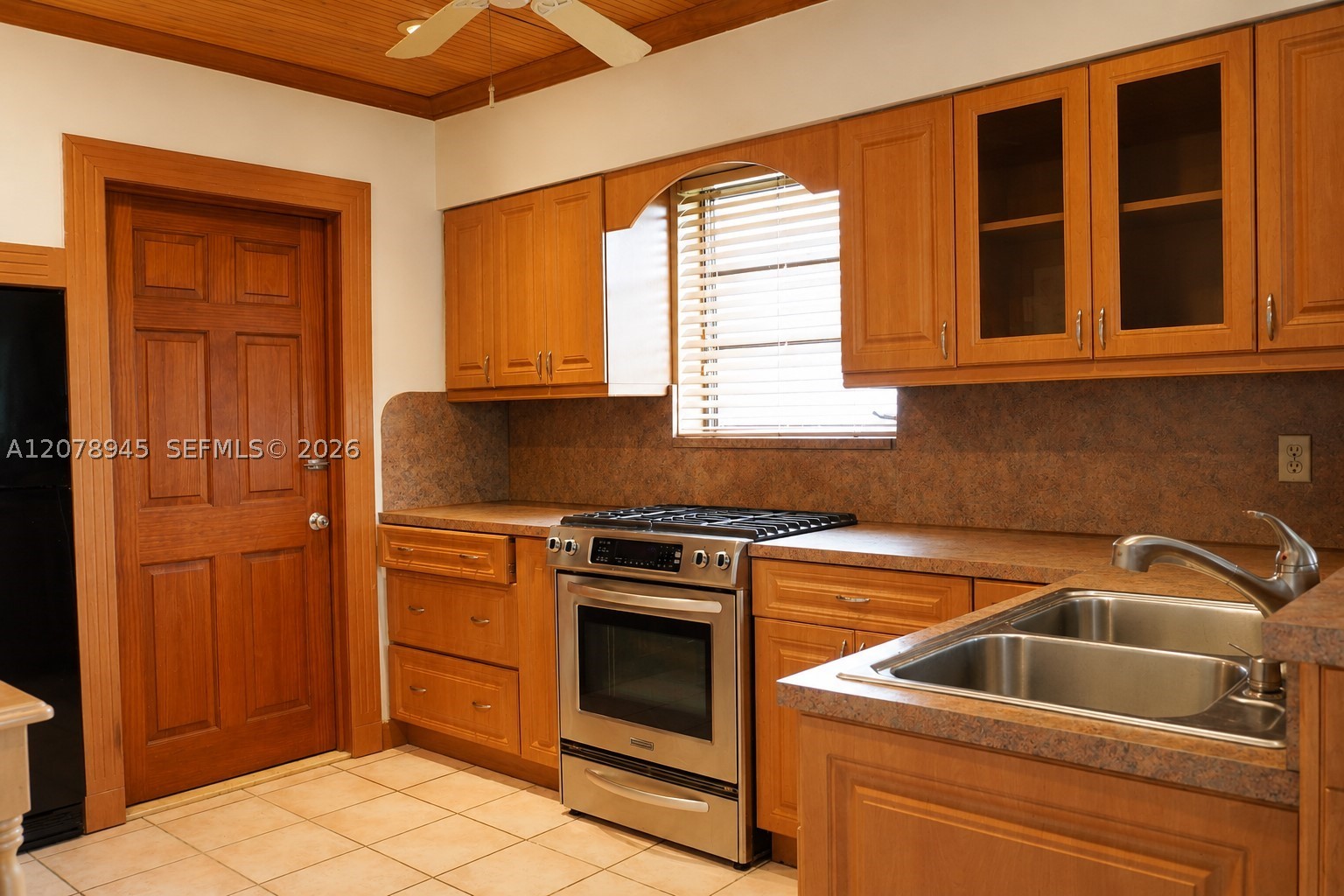 1645 Sw 83rd Ave Property Photo 9