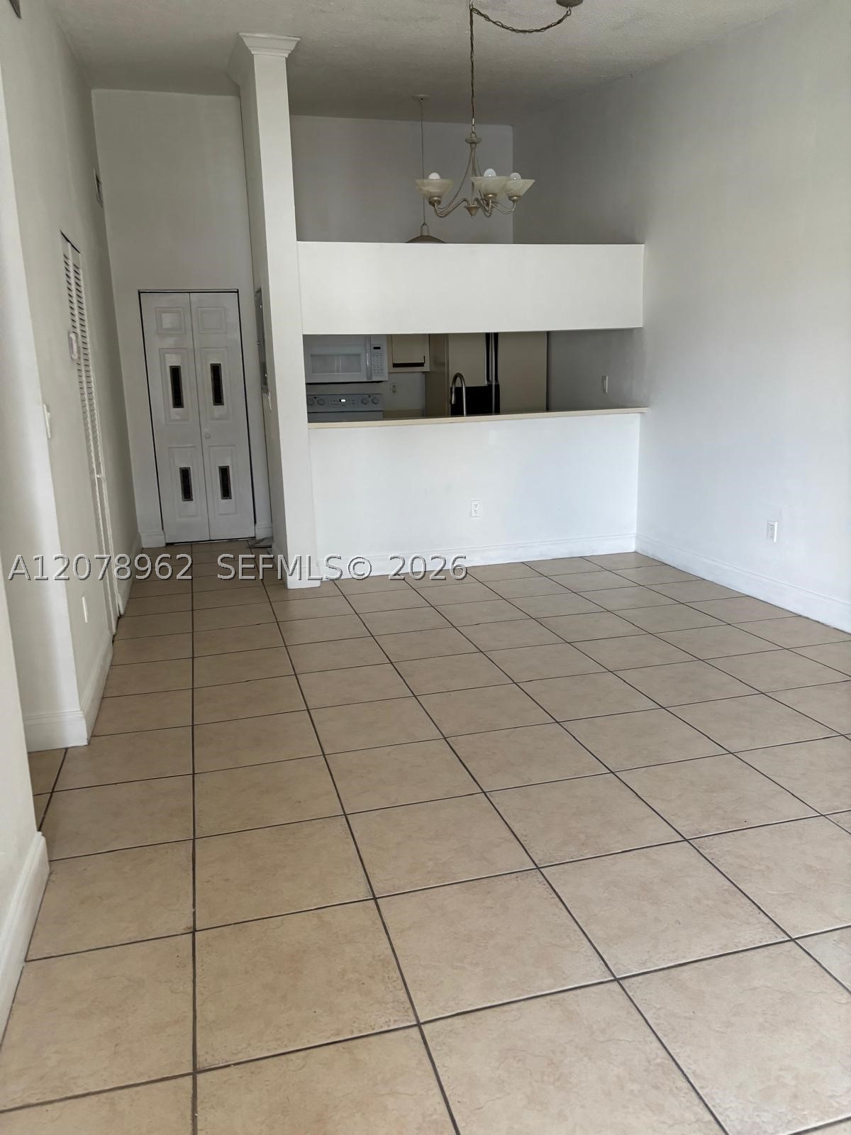 18290 Mediterranean Blvd 7-5 Property Photo 4