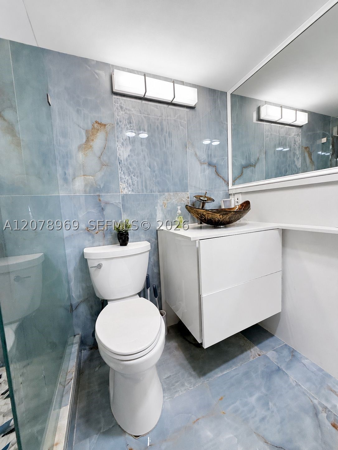 425 Southampton B 425 Property Photo 27