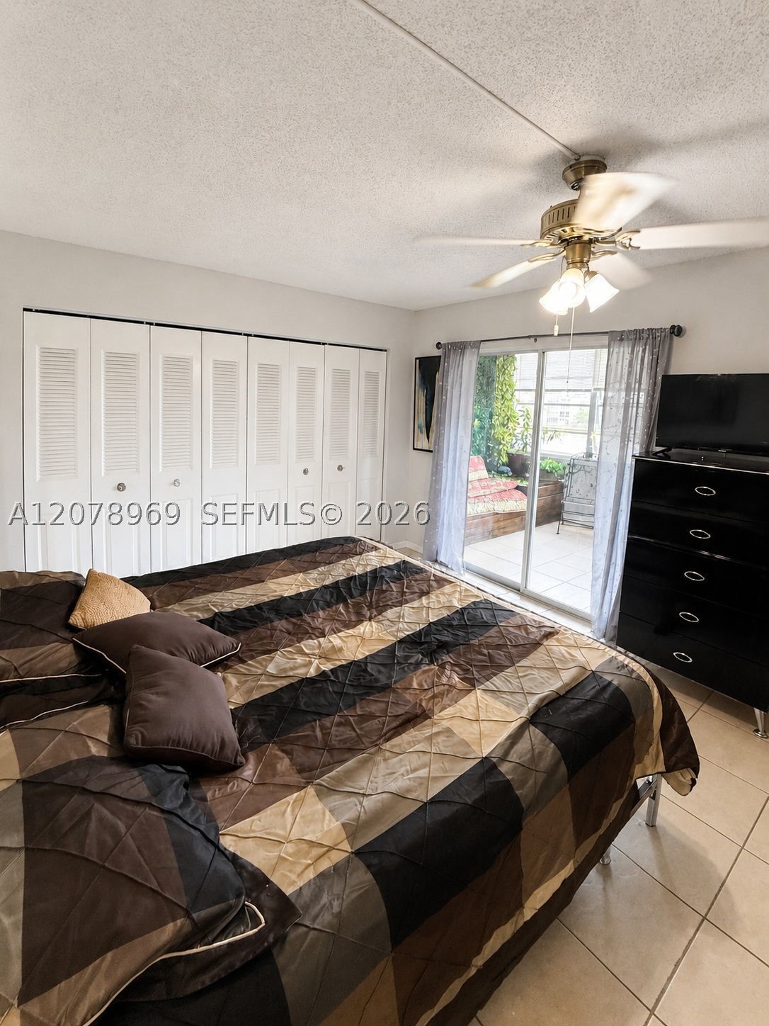425 Southampton B 425 Property Photo 29