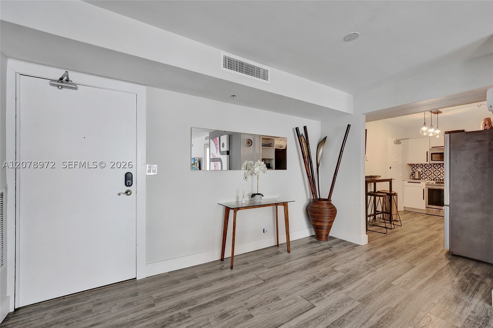 9195 Collins Ave 1109 Property Photo 3