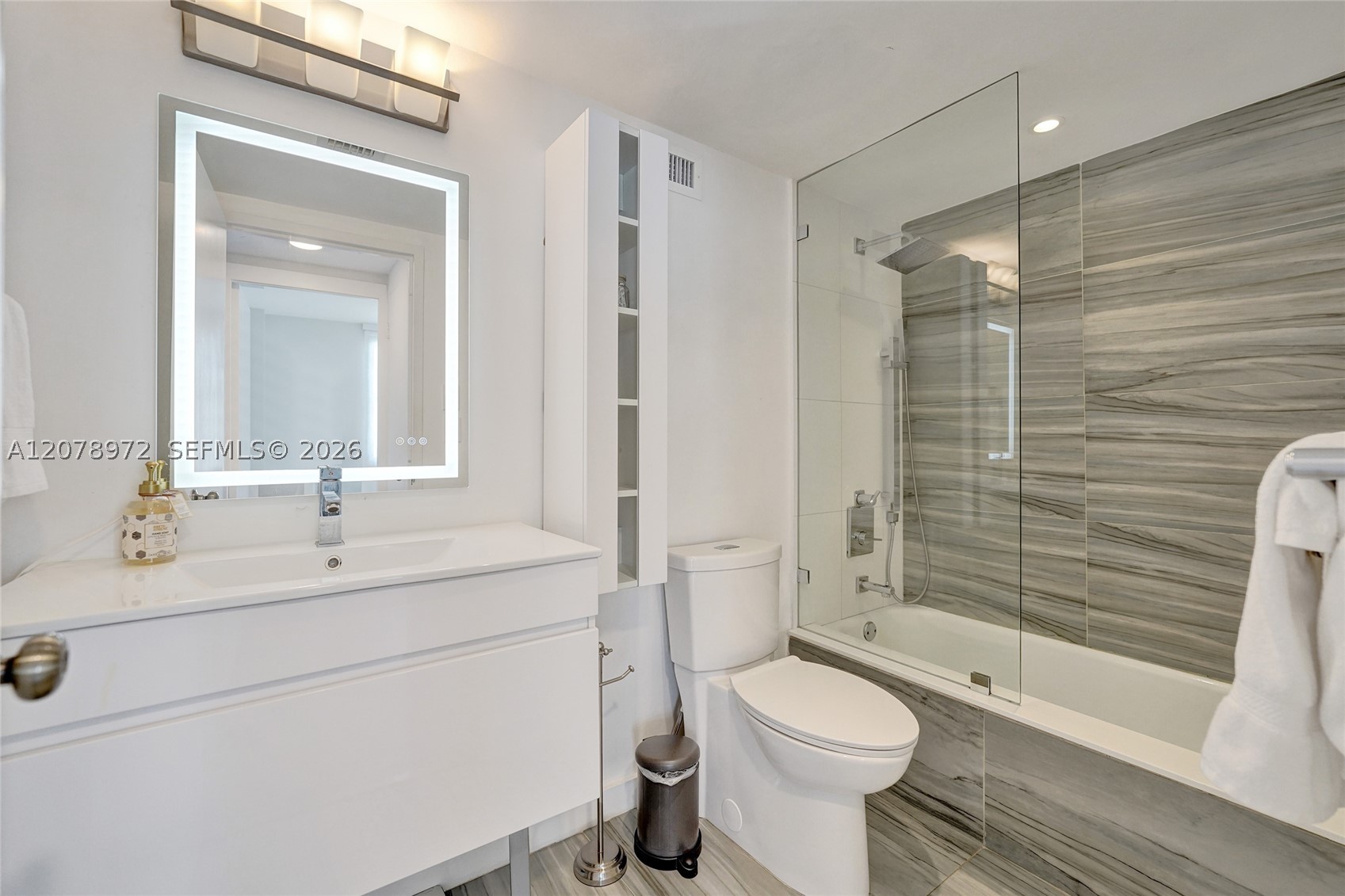 9195 Collins Ave 1109 Property Photo 34