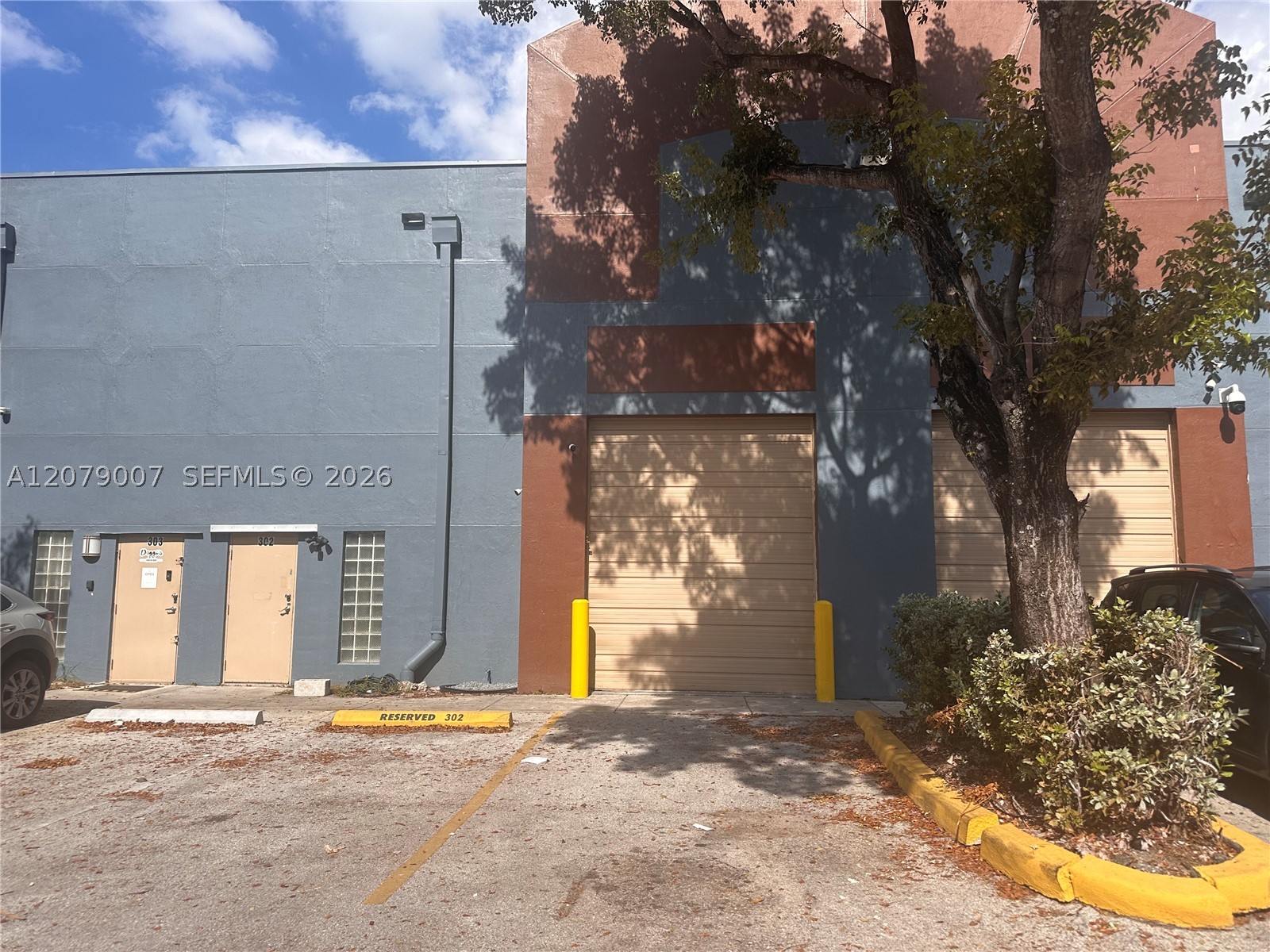 20200 NW 2nd Ave C2 Property Photo 1