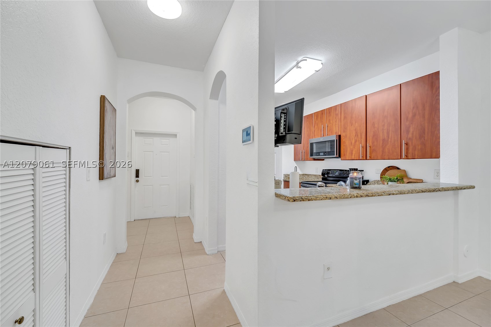 8999 Sw 18th St 1401 Property Photo 8