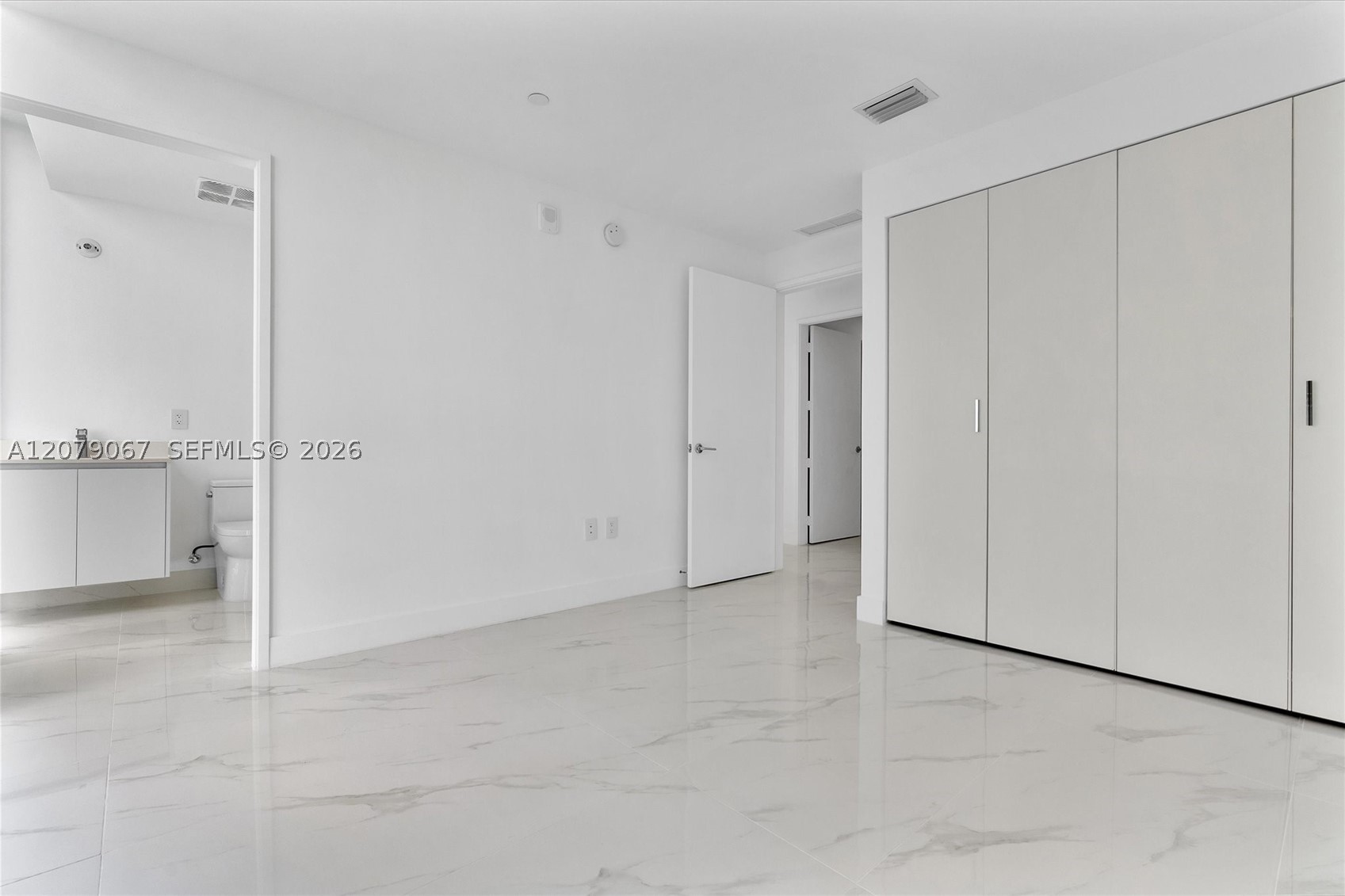 700 Ne 24th St 5507 Property Photo 15