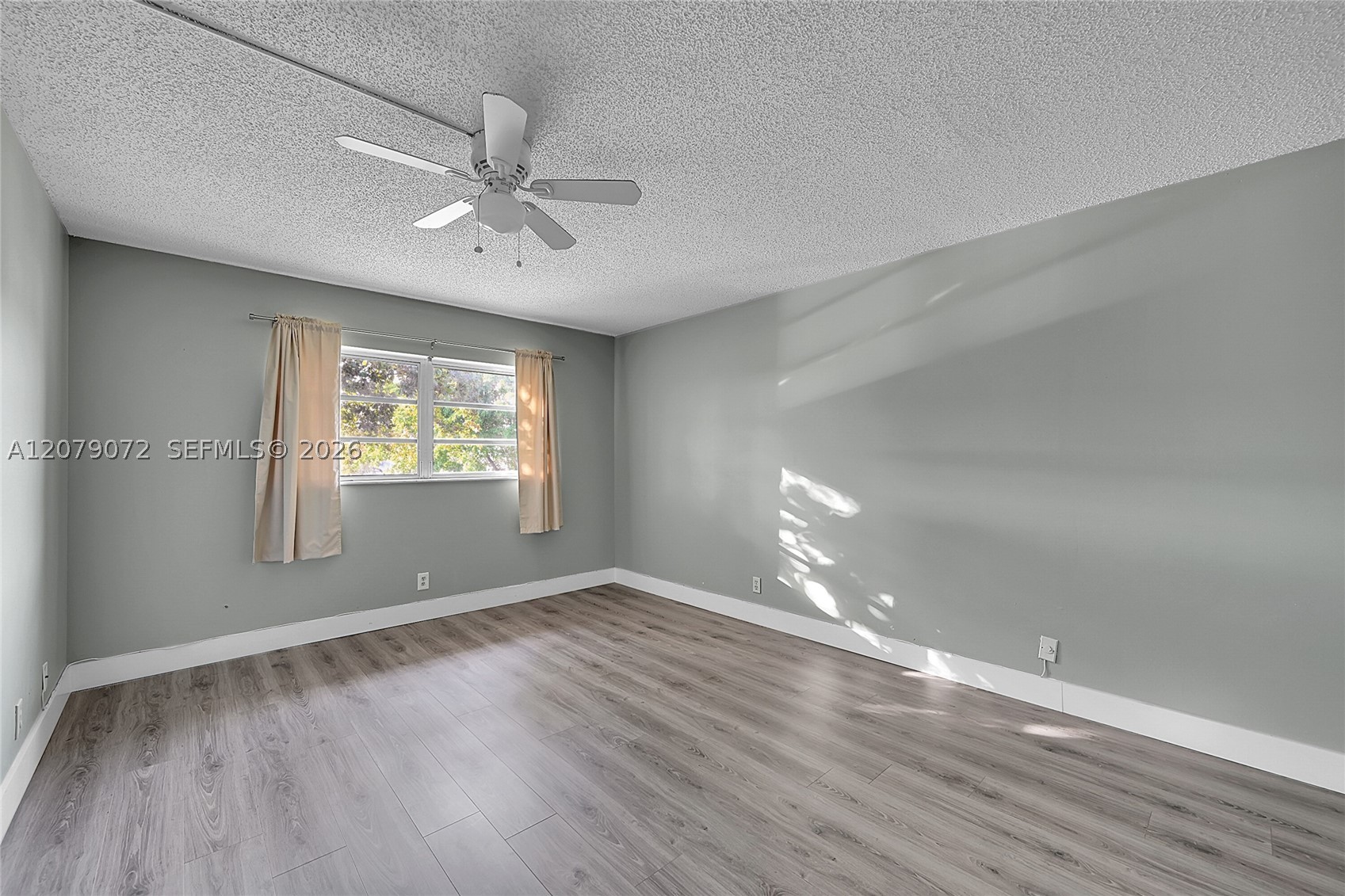 1801 Nw 75th Ave 305 Property Photo 6
