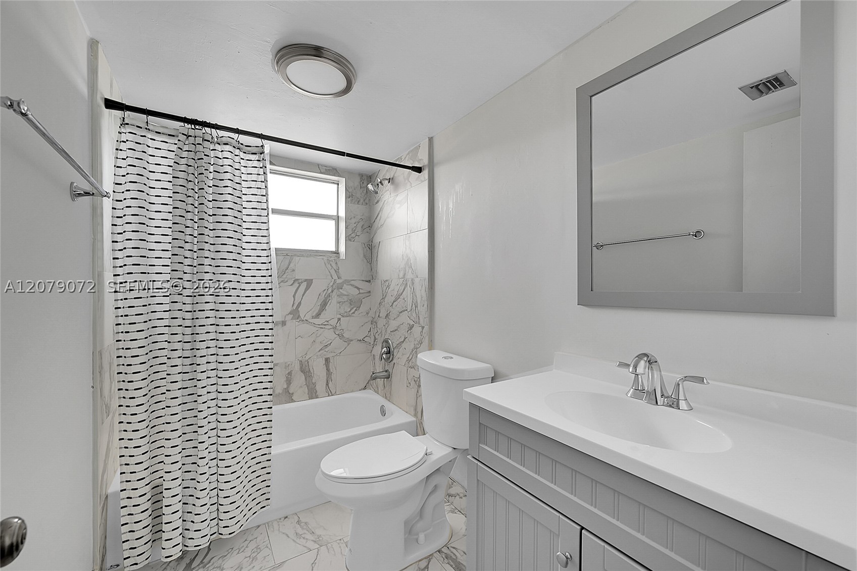 1801 Nw 75th Ave 305 Property Photo 8