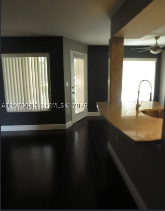 2405 Nw 33rd St 1211 Property Photo 5