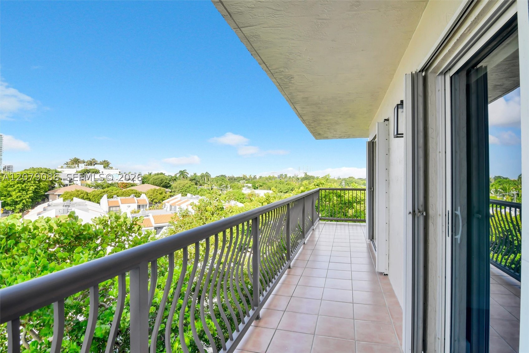 1918 Brickell Ave 505 Property Photo 2