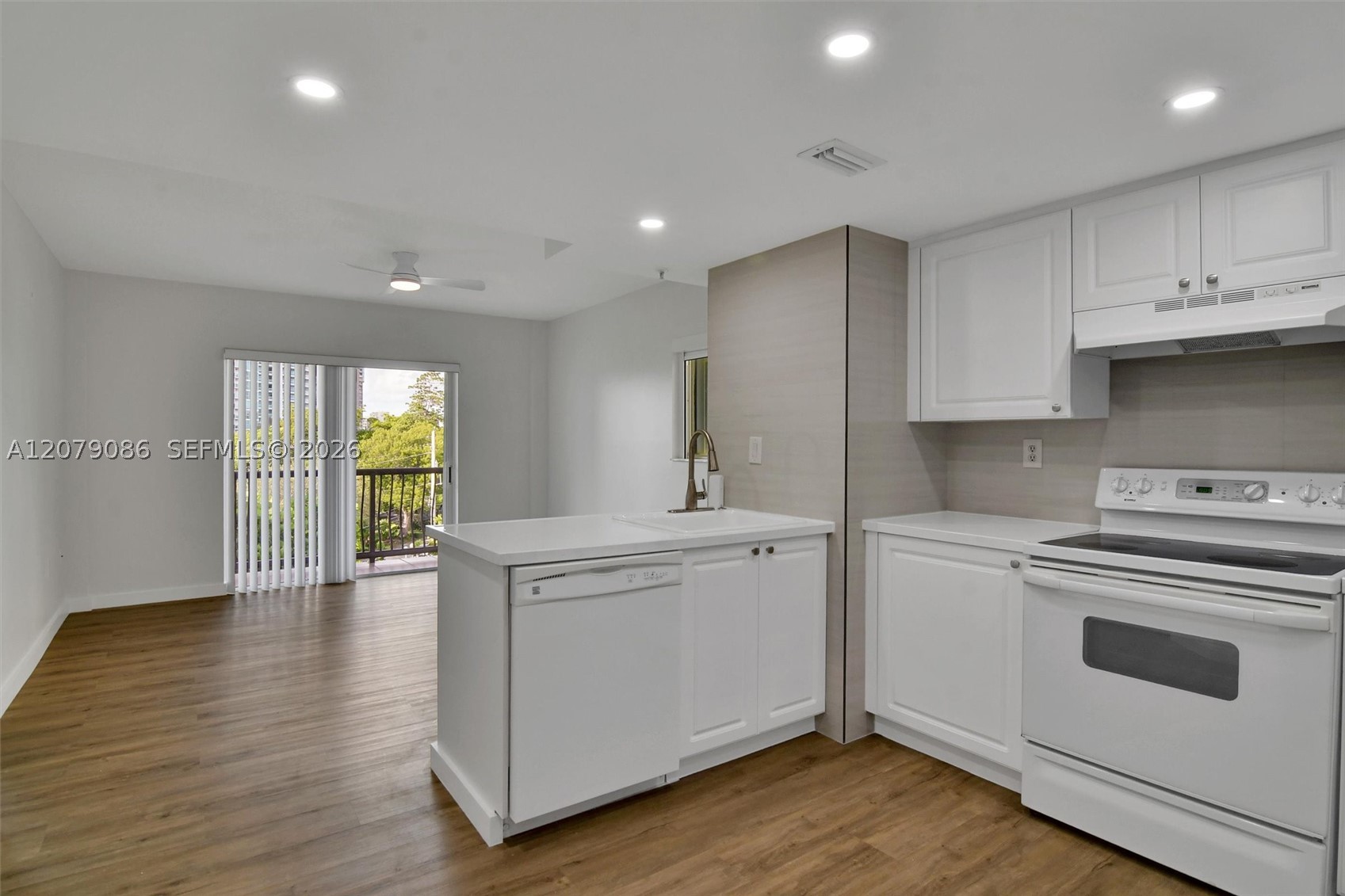 1918 Brickell Ave 505 Property Photo 3