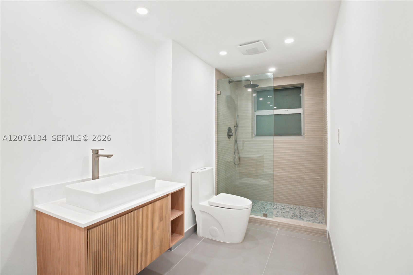 10180 W Bay Harbor Dr 3a Property Photo 14