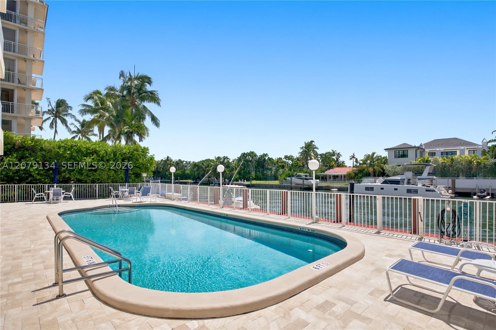 10180 W Bay Harbor Dr 3a Property Photo 21