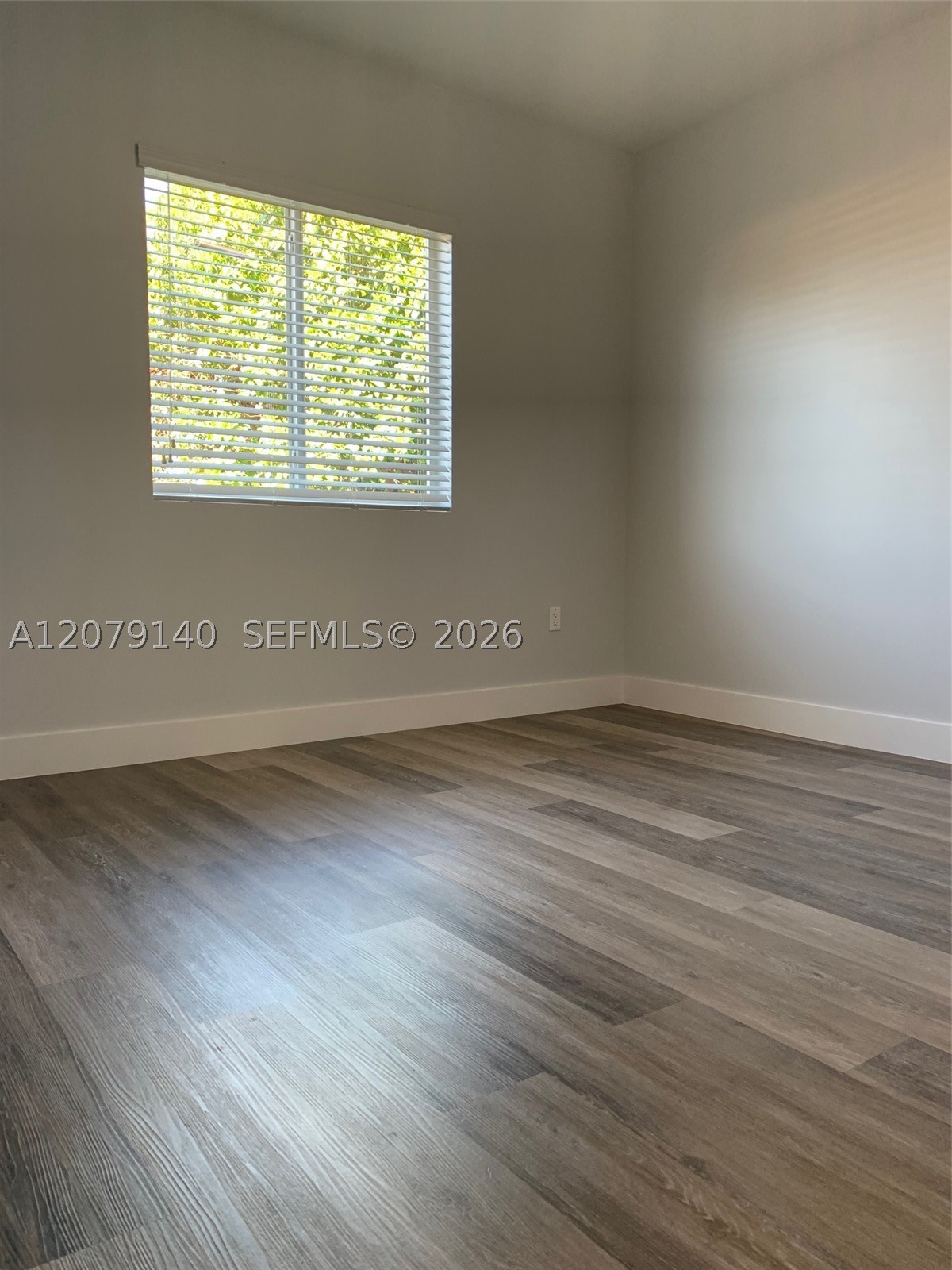 803 E 28th St 803 Property Photo 11