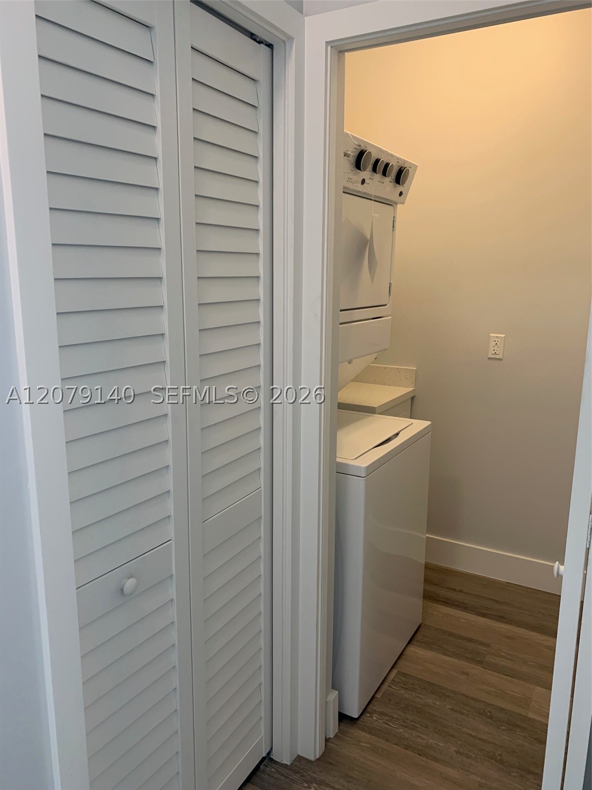 803 E 28th St 803 Property Photo 13